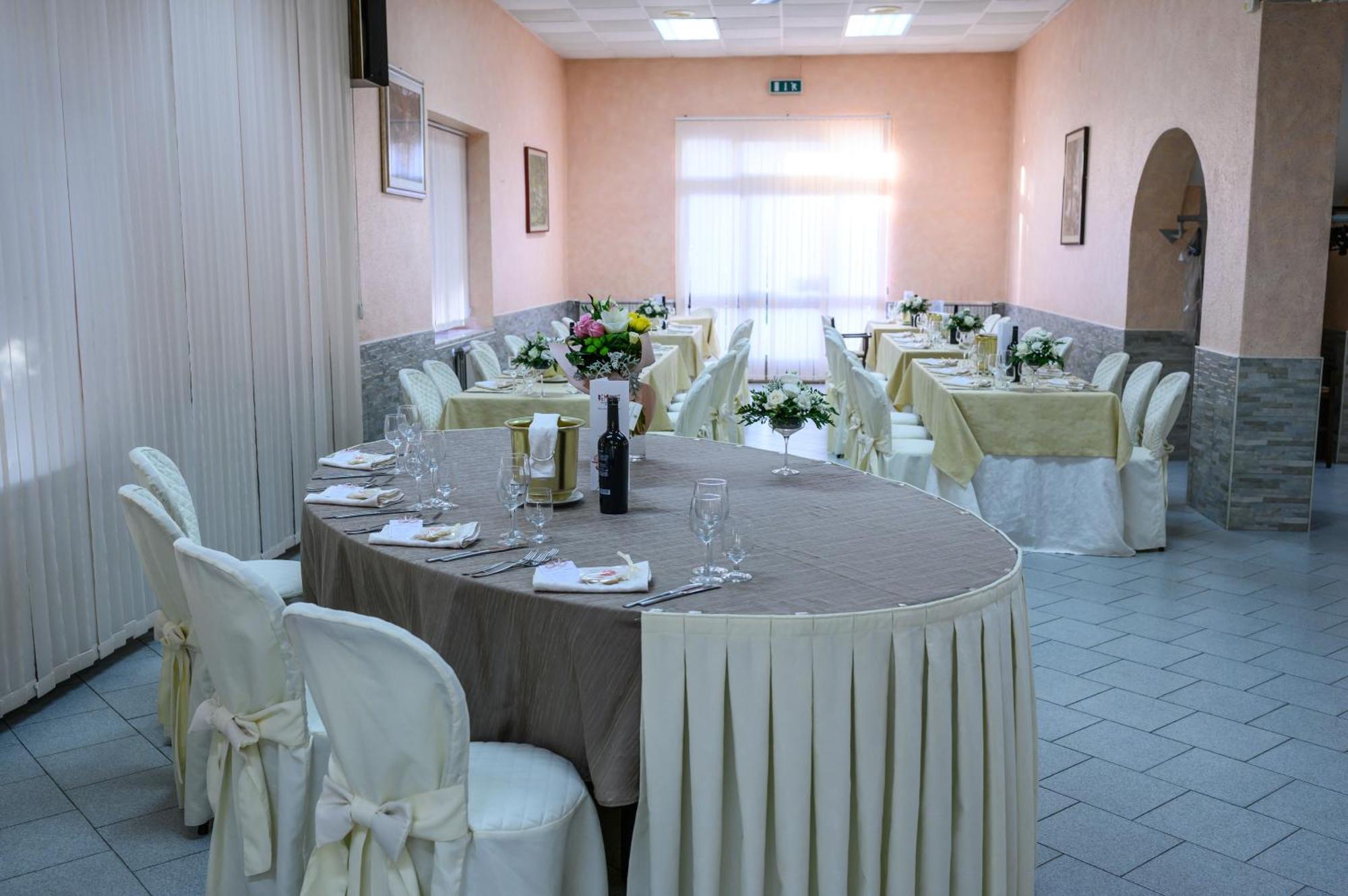 Ristorante Albergo Gerardo Di Masi Caposele Eksteriør billede