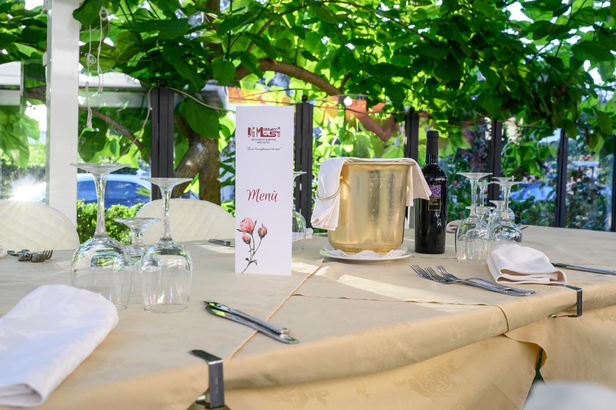 Ristorante Albergo Gerardo Di Masi Caposele Eksteriør billede