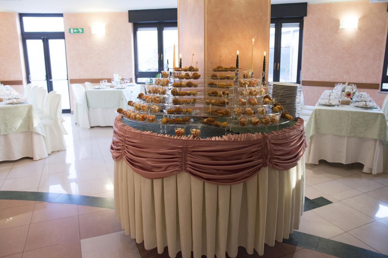 Ristorante Albergo Gerardo Di Masi Caposele Eksteriør billede