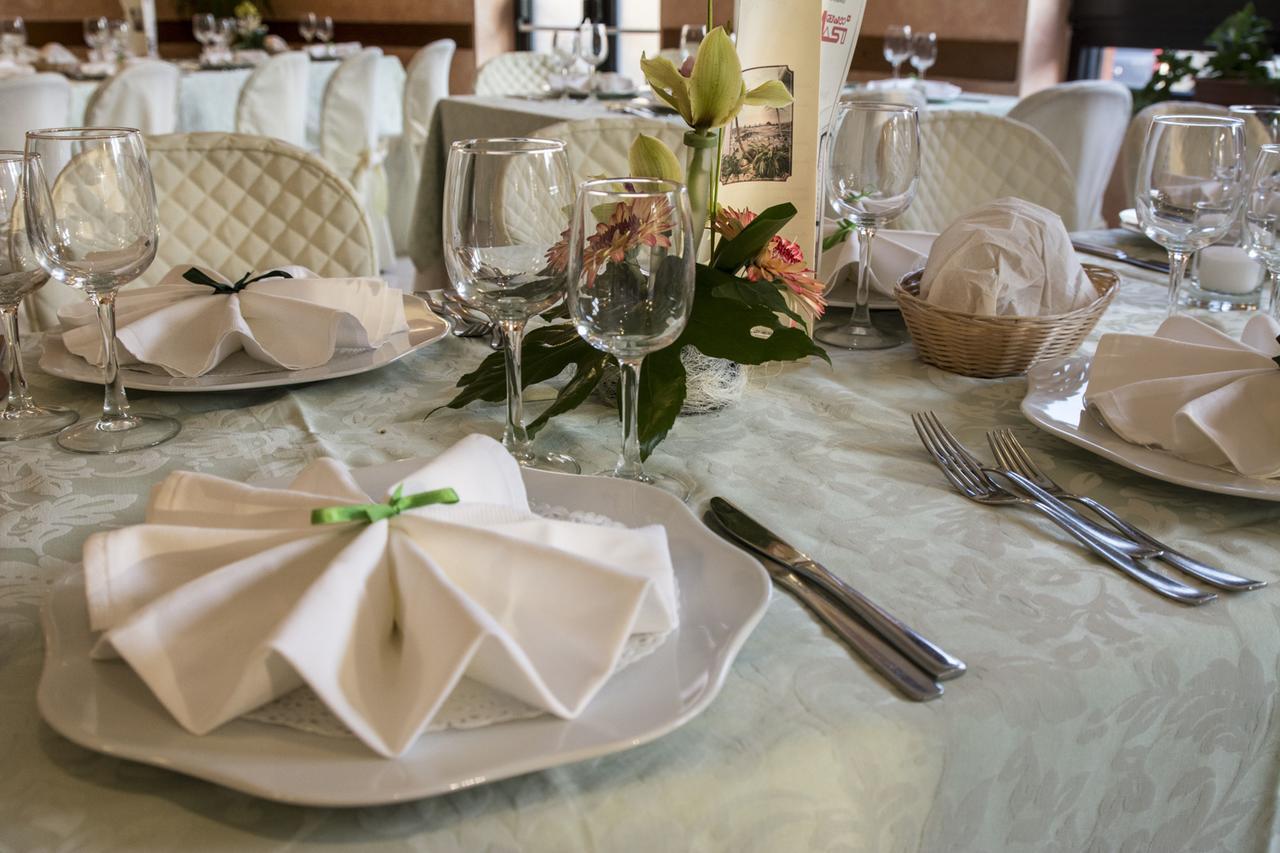 Ristorante Albergo Gerardo Di Masi Caposele Eksteriør billede